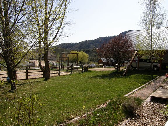 Front Yard, Arena