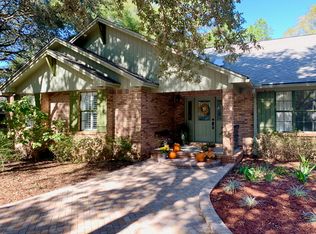 504 Golf Course Dr, Niceville, FL 32578