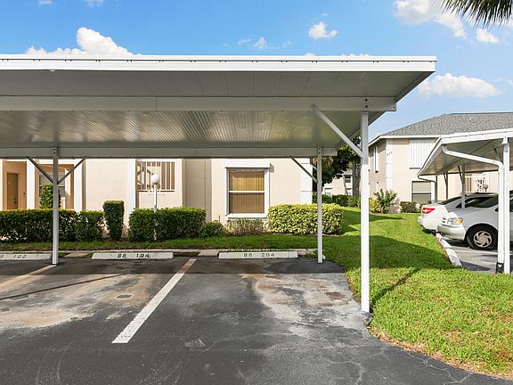 3rd image of 685 Squire Cir APT 204