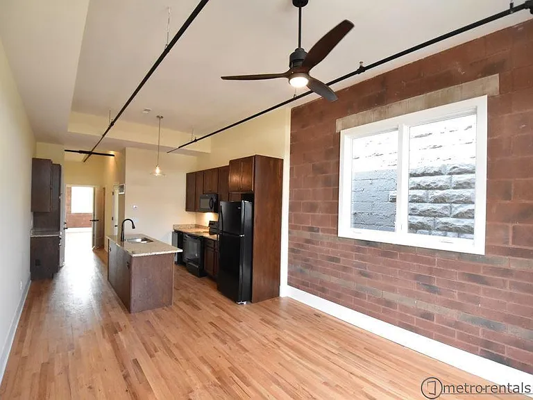 307 1/2 E 5th Ave — Photo 3