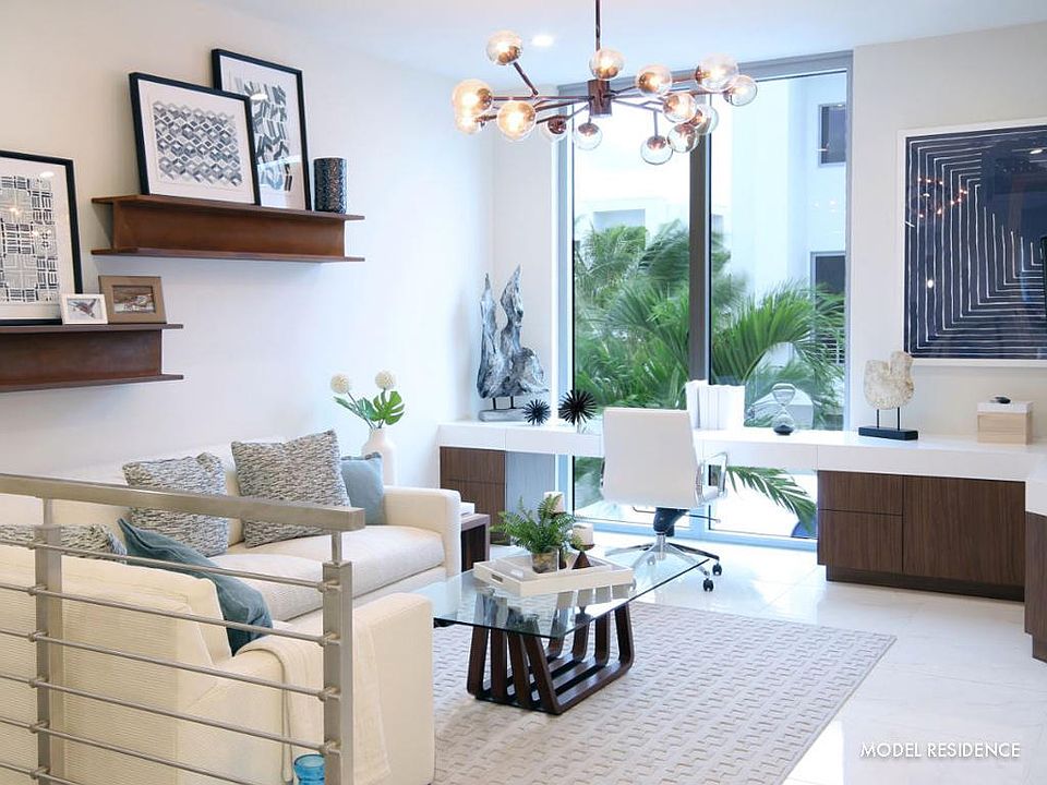 Home For Sale In Moderne Boca