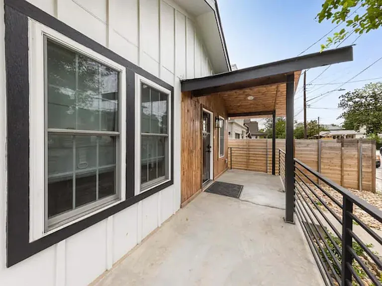 2319 Santa Rita St — Photo 24