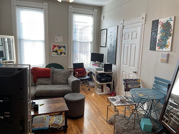 3rd image of 1344 N Bosworth Ave #2REAR