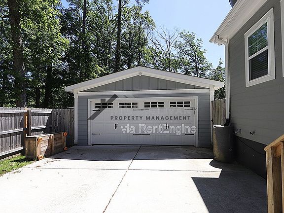 4th image of 1724 Arrowhead Dr