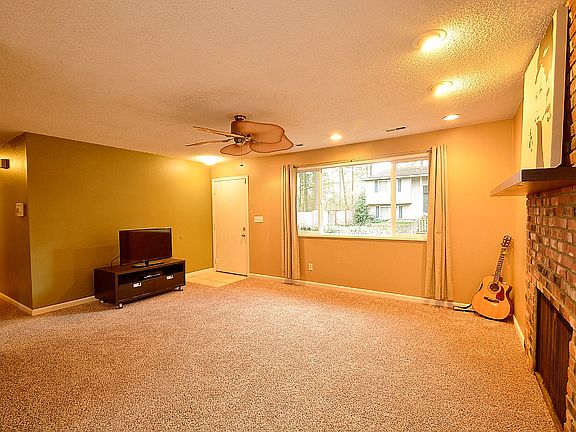 3rd image of 26463 186th Ct SE