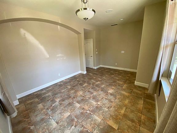 4th image of 1688 Ballou Cir