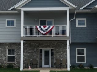 215 1st Ave S, Clear Lake, IA 50428