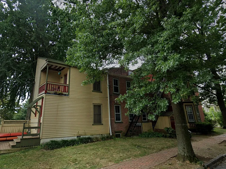 401 S Church St #3 — Photo 2
