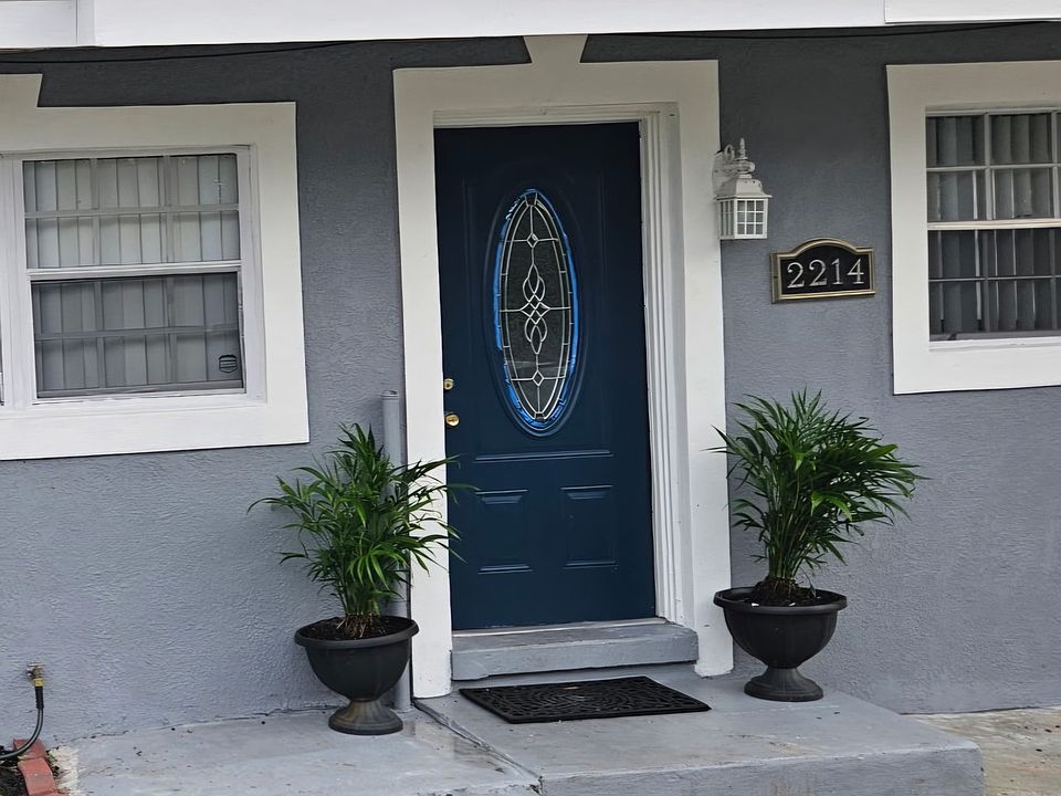1st image of 2214 Avenue F NW