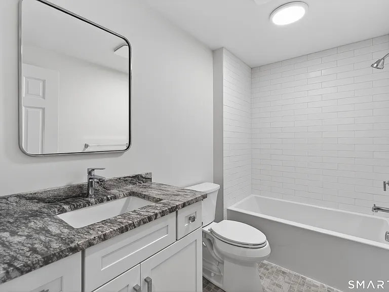 138 Bank St #2A — Photo 20