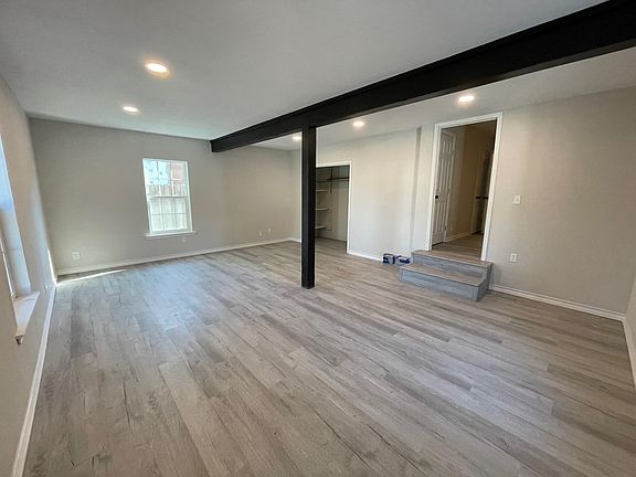 3rd image of 4458 Kilgore St