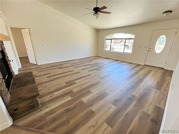 5th image of 3919 E Nicole Ave