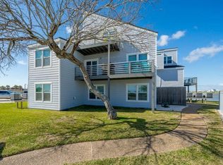 1001 Cape Velero Dr APT B-1, Rockport, TX 78382