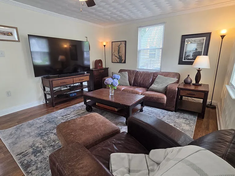 7407 Yorktown Dr — Photo 4