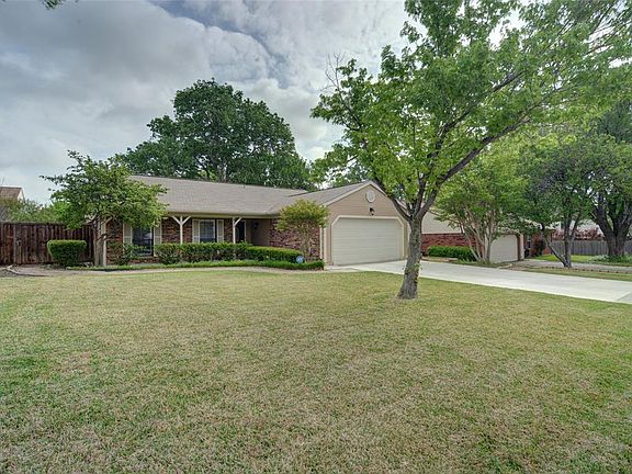 2nd image of 831 Heather Wood Dr