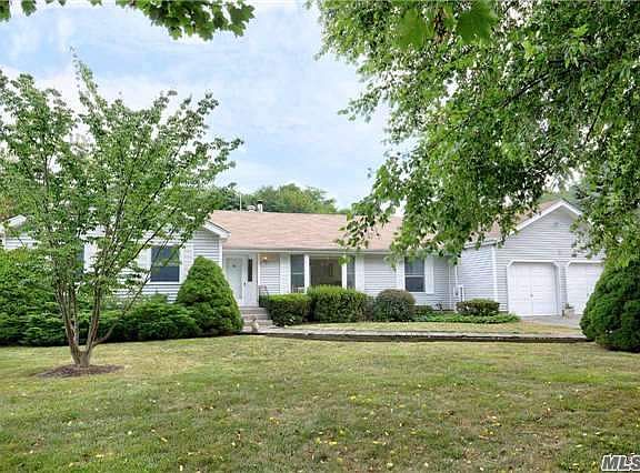 4th image of 1325 Parkview Ln