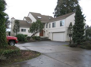 811 SE Oak Grove Blvd, Milwaukie, OR 97267