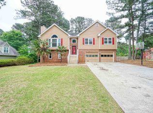 222 Gates Mill Dr, Lawrenceville, GA 30045