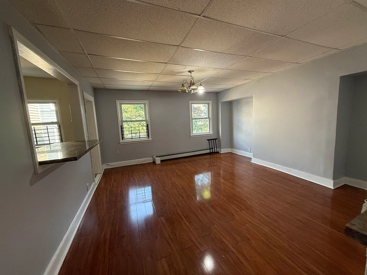 2 bed, 1.0 bath, 1000 sqft, $2,200 — Photo 2