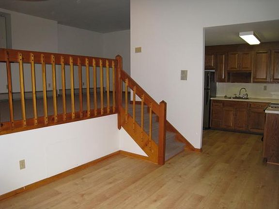 Dining Area/Kitchen
