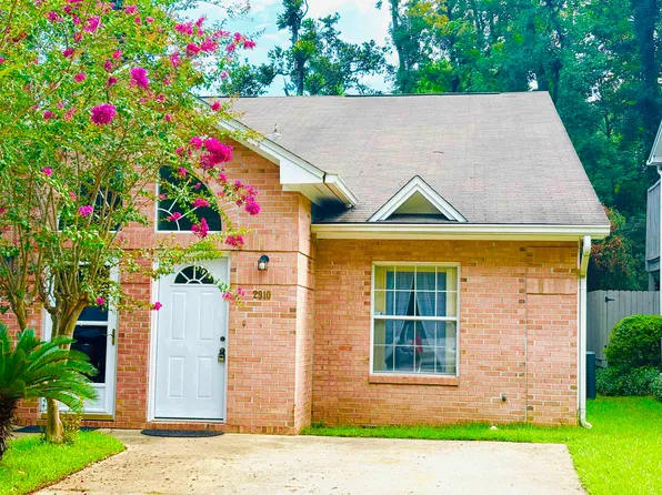 2910 Cross Creek Ct, Tallahassee, FL 32301