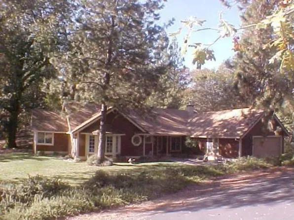 210 Fairidge Dr, Applegate, CA 95703