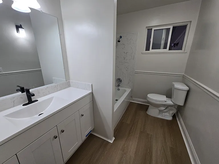 5334 Creely Ave — Photo 9