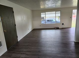 210 D St #212, Riddle, OR 97469