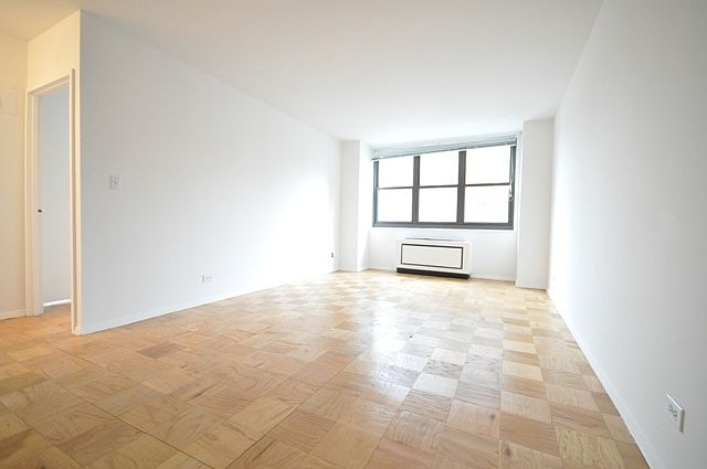 1st image of 200 E 72nd St APT 6N
