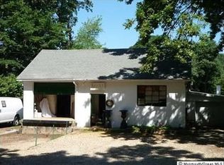 192 Chapel Hill Rd, Red Bank, NJ 07701