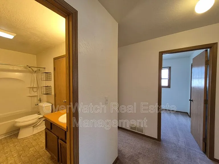 6872 Tamir Ave — Photo 12