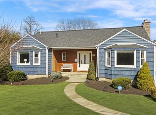 59 Chelsea St, Hawthorne, NY 10532