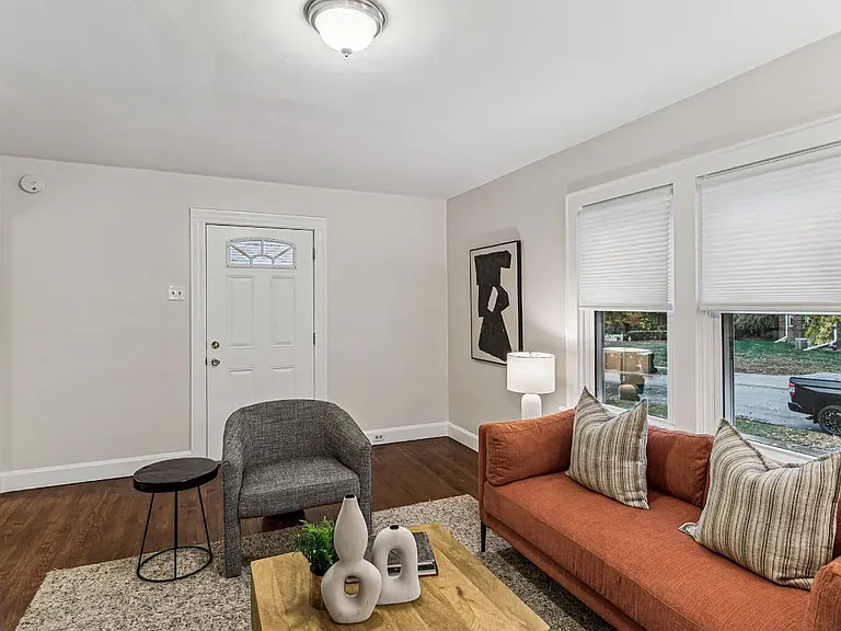 5554 Dunning Pl — Photo 5