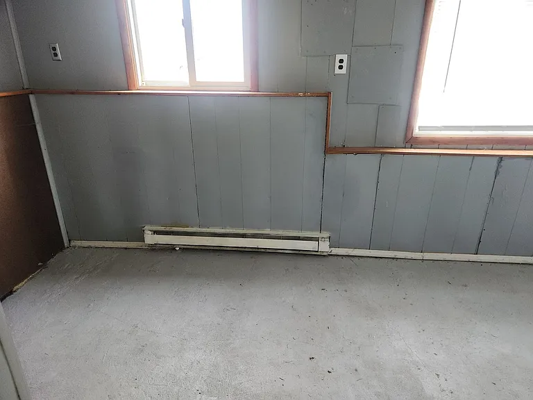 670 Park Street — Photo 15