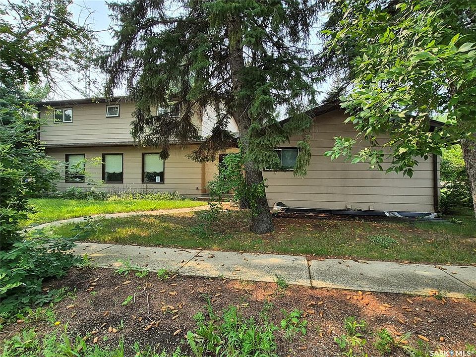 1st image of 738 Bertrand Ave
