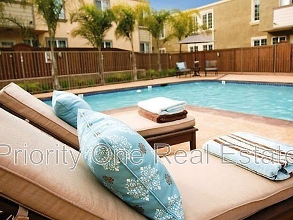 5th image of 5402 Balboa Arms Dr Unit 311