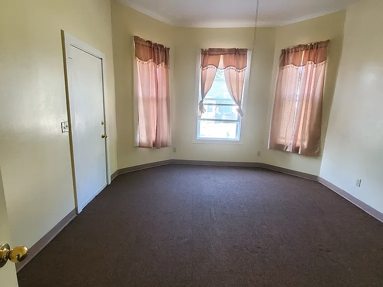 433 Wilkinson St #1 — Photo 4