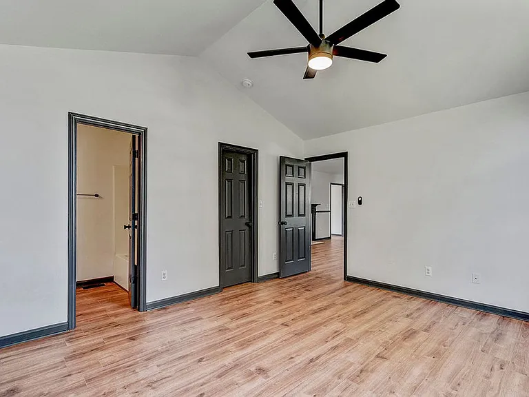928 S Willhaven Dr — Photo 24