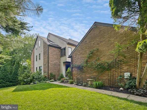 118 Hunter Ct, Wilmington, DE 19808