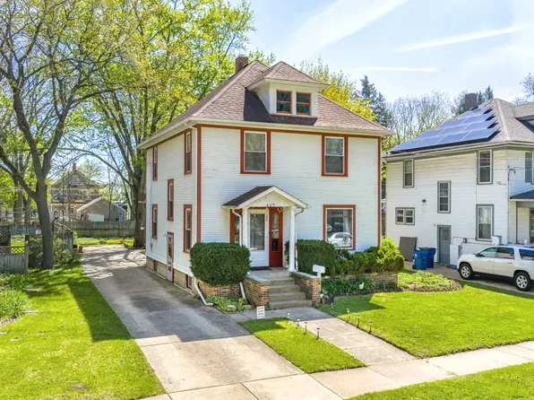 427 Grand Ave, Aurora, IL 60506