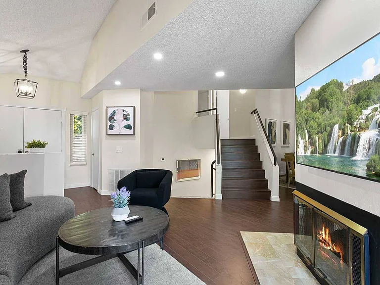 2910 Malaga Cir #A — Photo 2