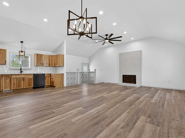 3409 NW 56th St — Photo 3
