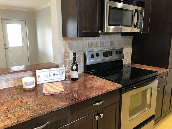 2nd image of 3013 Jennings Dr