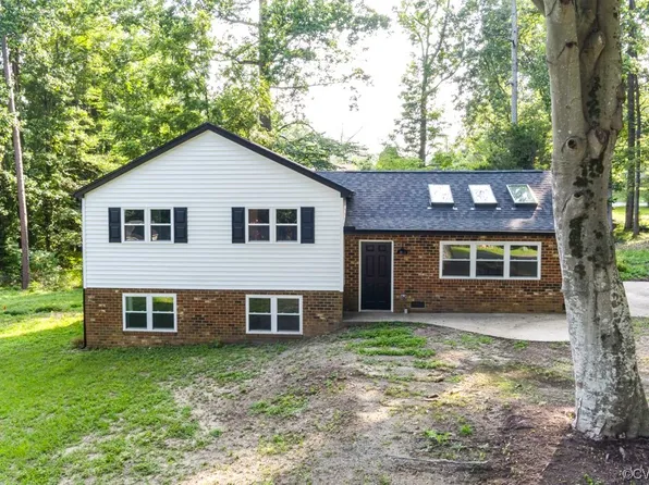 6604 Dogwood Dr, Quinton, VA 23141
