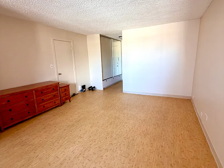 747 Amana St #1107 — Photo 2