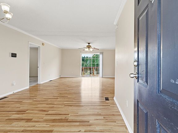 3rd image of 221 Kylene Ct