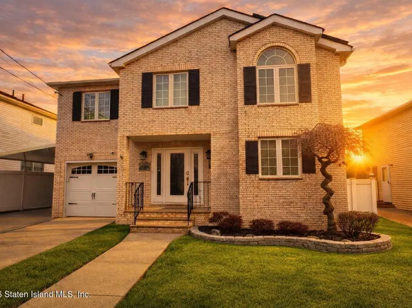 471 Main St, Staten Island, NY 10307