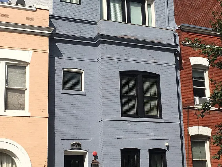 2298 Champlain St NW #B — Photo 2