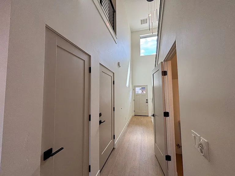 73 N 520 W #10 — Photo 17
