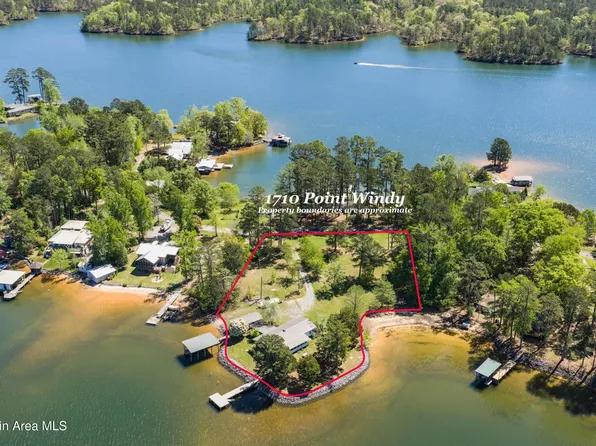 1710 Point Windy Dr, Jacksons Gap, AL 36861